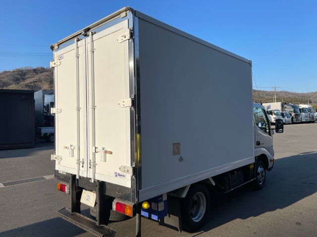 日野　デュトロ　冷凍車　－30℃