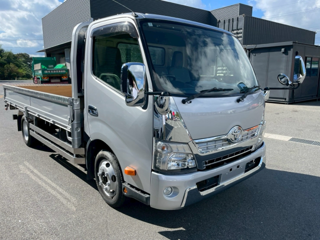 トヨタ　トヨエース　平ボディ