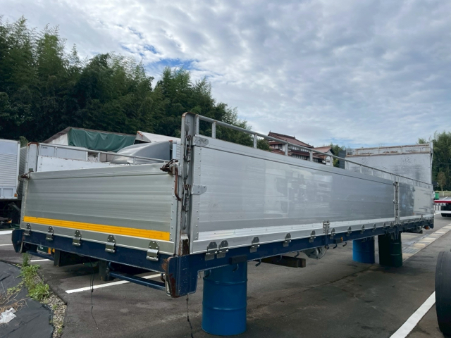 大型　高床平ボディ　荷台　UDクオンより取り外し